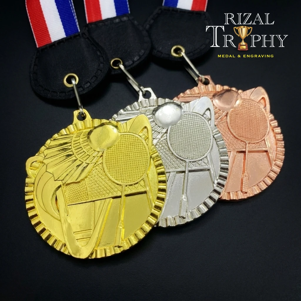 RTM104 Readymade Medal Badminton