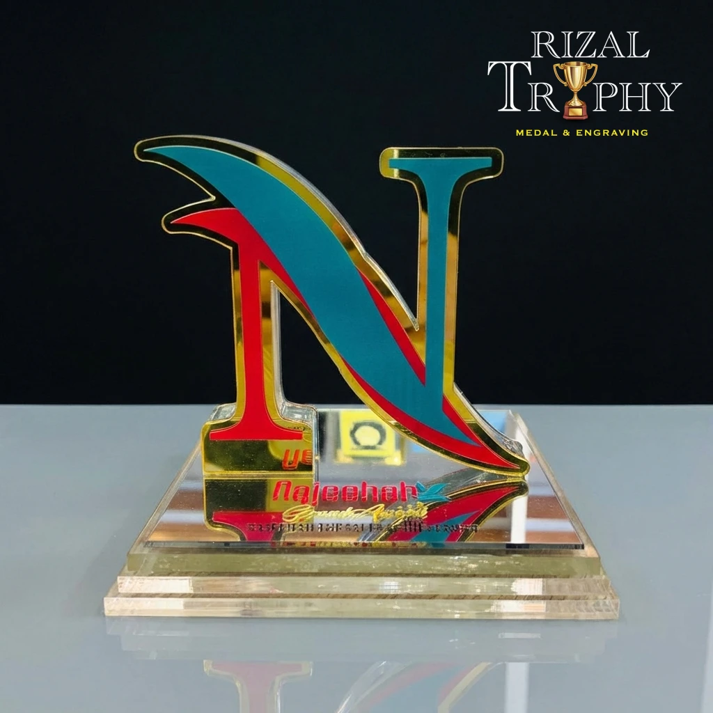 Trophy Custom