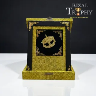 Trophy Giftbox - Rizal Trophy